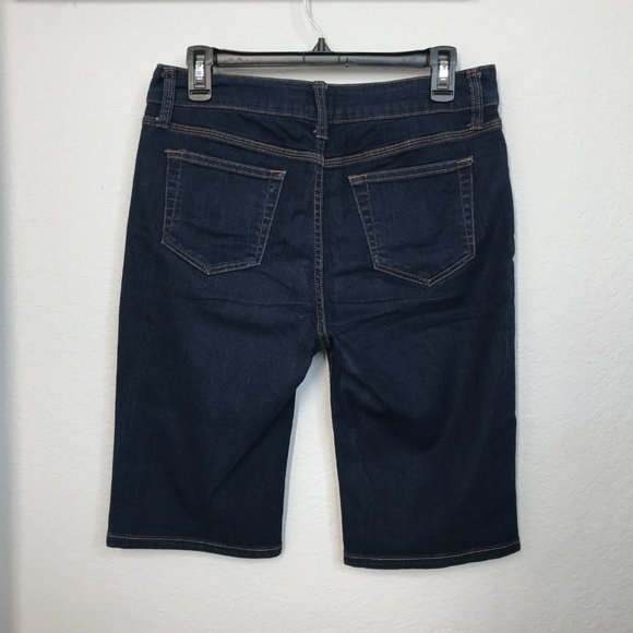 St. John's Bay Denim Bermuda Shorts | Dark Wash | Size 6 - Picture 4 of 8